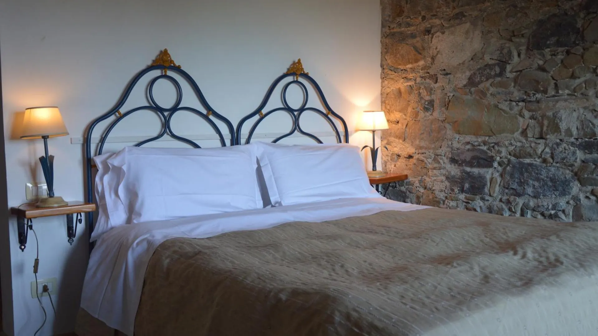 Antico Borgo Etneo Country Hotel Calatabiano 0*,  Italy
