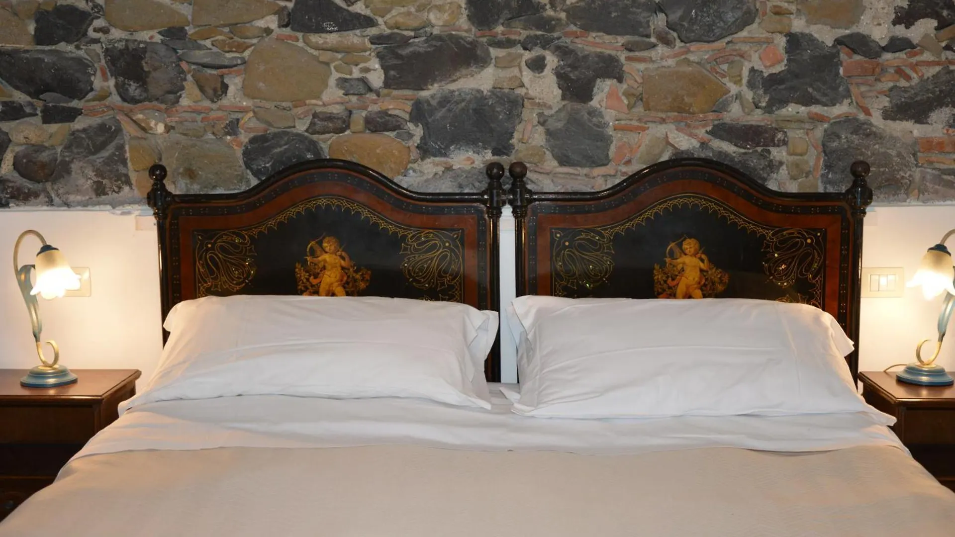 Antico Borgo Etneo Country Hotel Calatabiano 0*,  Italy
