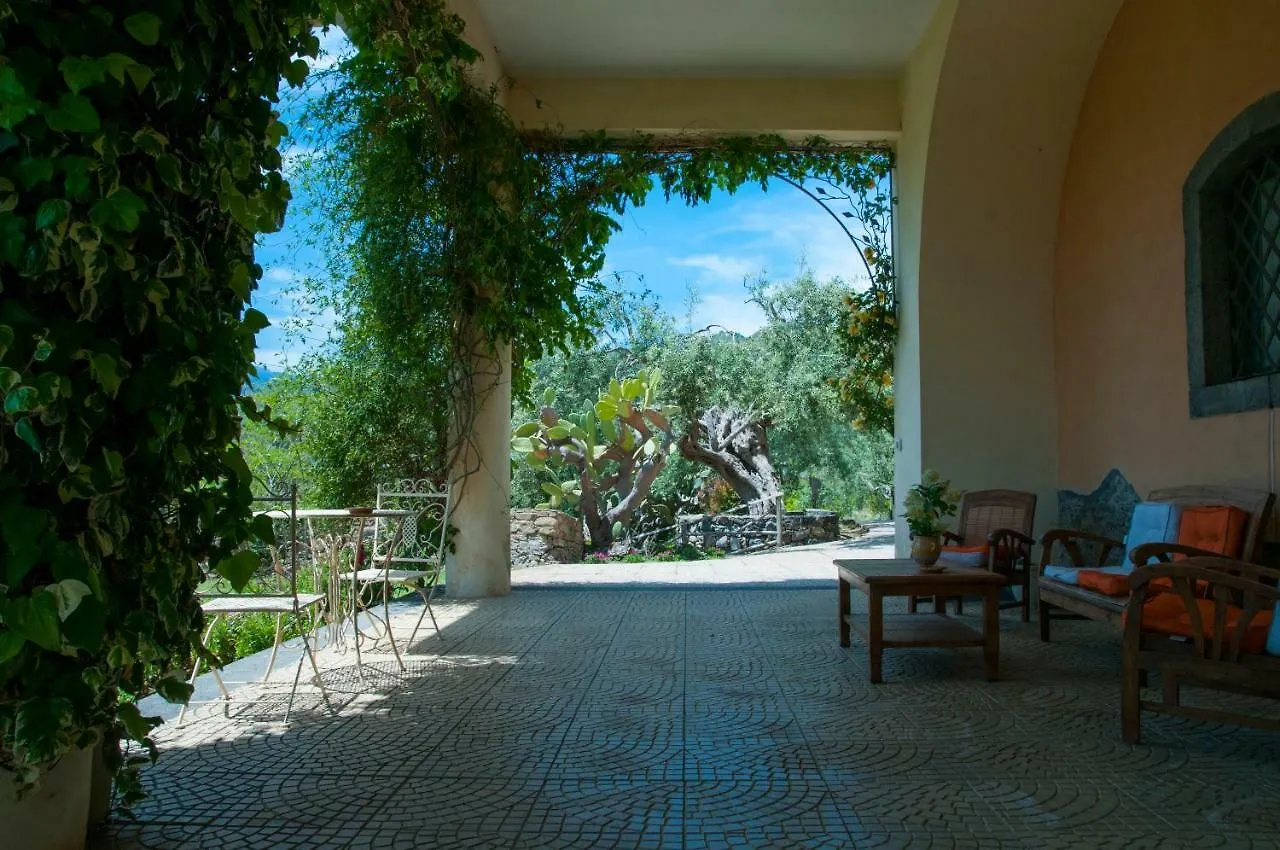 Séjour à la ferme Antico Borgo Etneo Country Hotel Calatabiano