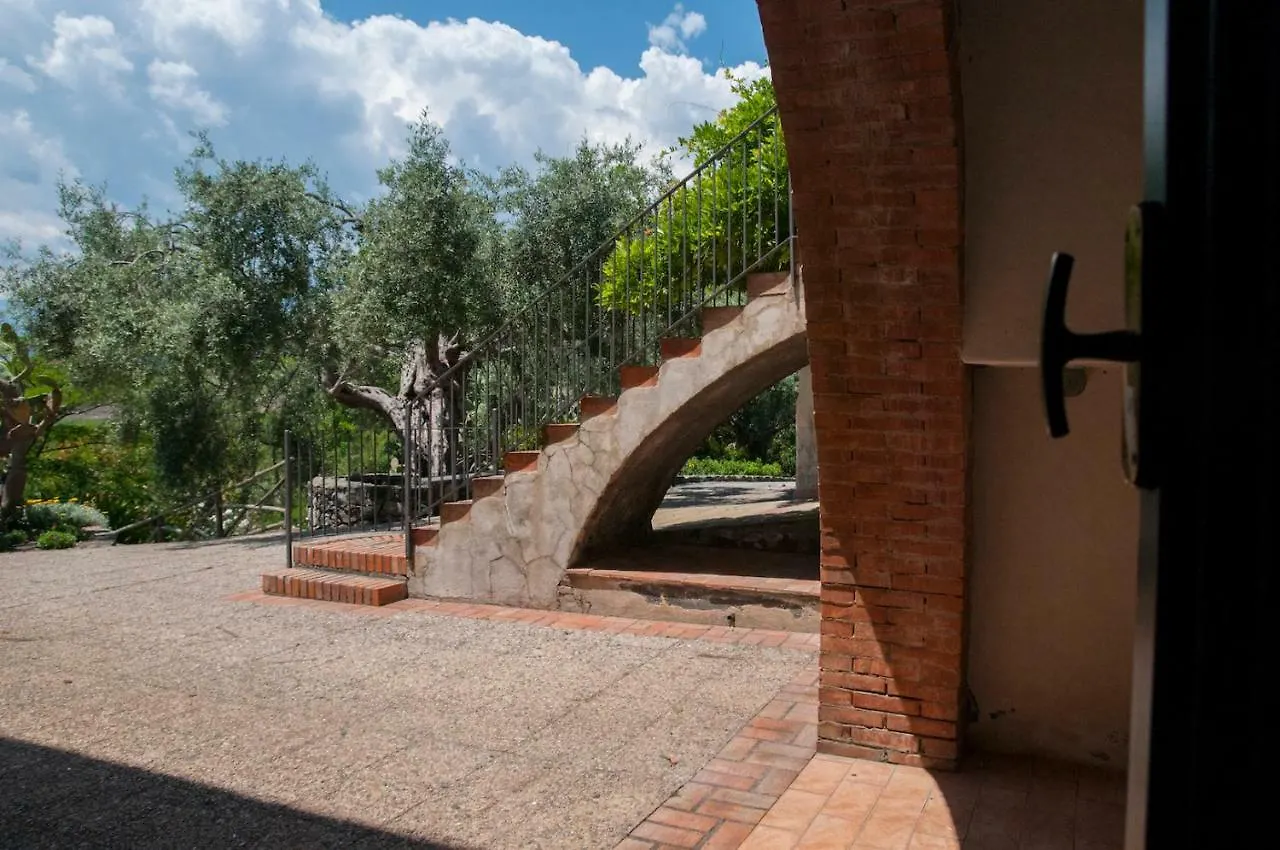 Farm stay Antico Borgo Etneo Country Hotel Calatabiano Italy