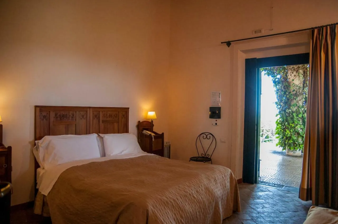 Farm stay Antico Borgo Etneo Country Hotel Calatabiano