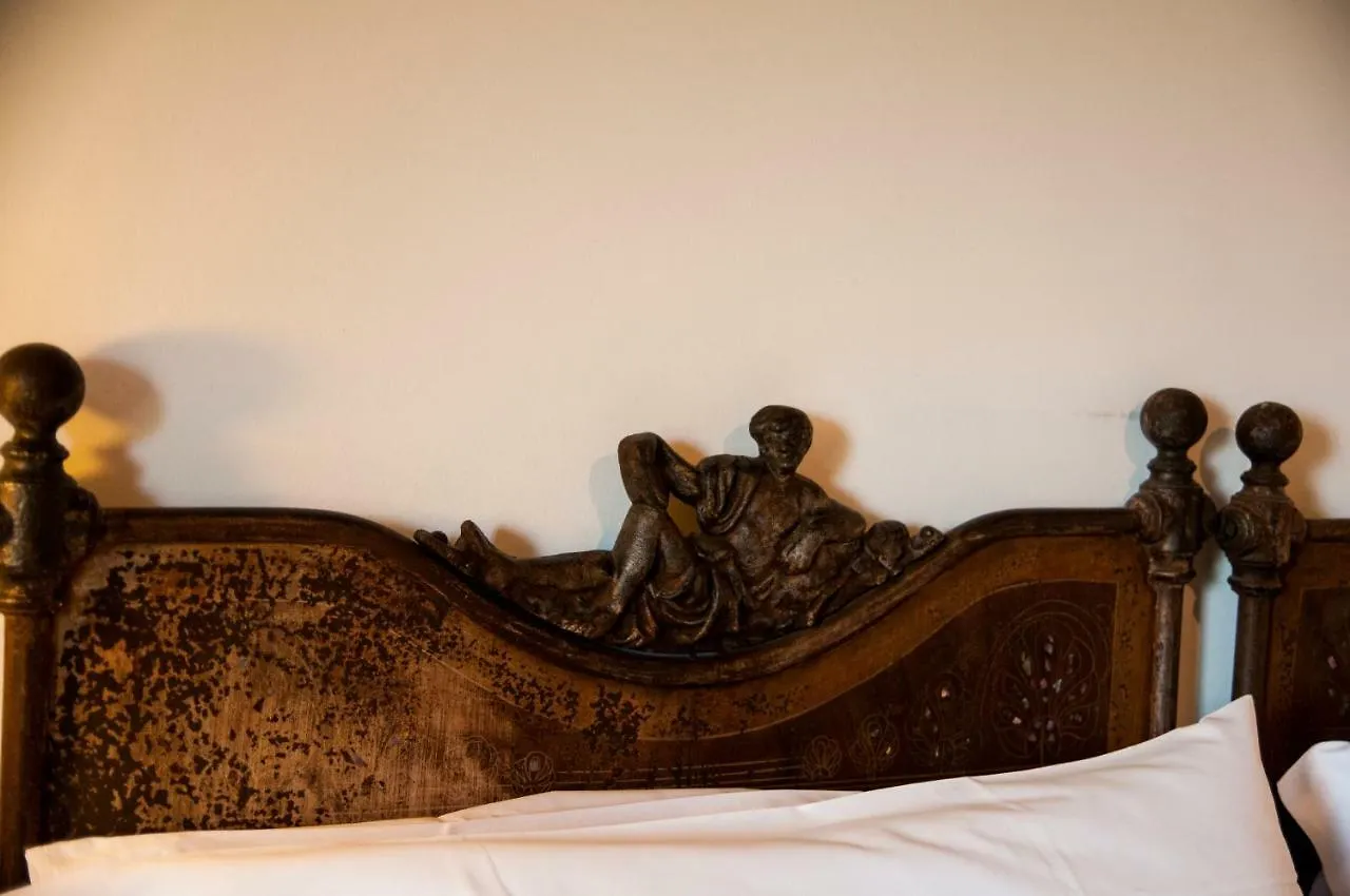 Antico Borgo Etneo Country Hotel كالاتابيانو مزرعة للإقامة